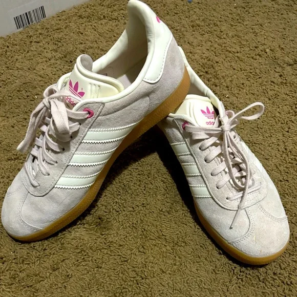 adidas gazelle silver green womens adidas Handball Special Valentine's Day (2026) (KH9044) main image 1